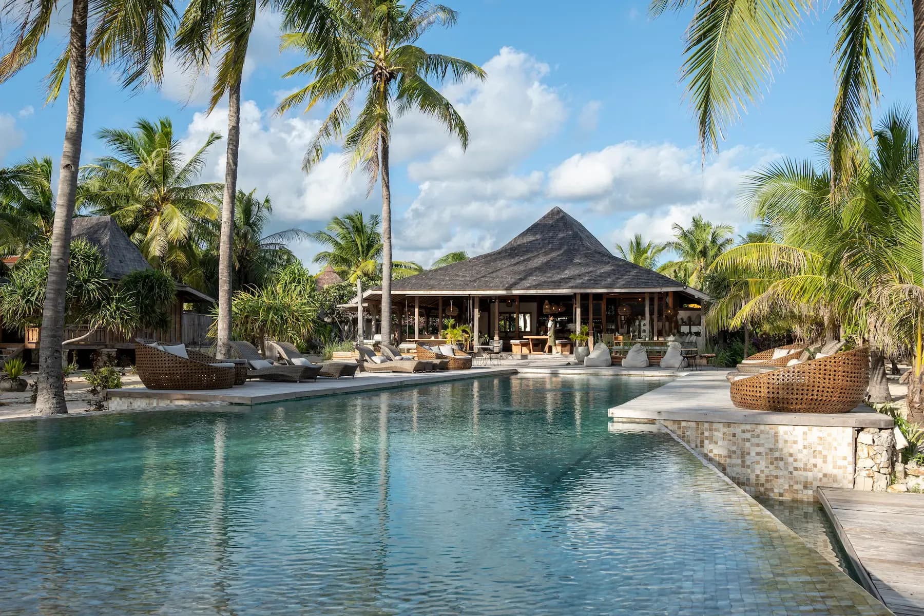 Seed Resort - Travel