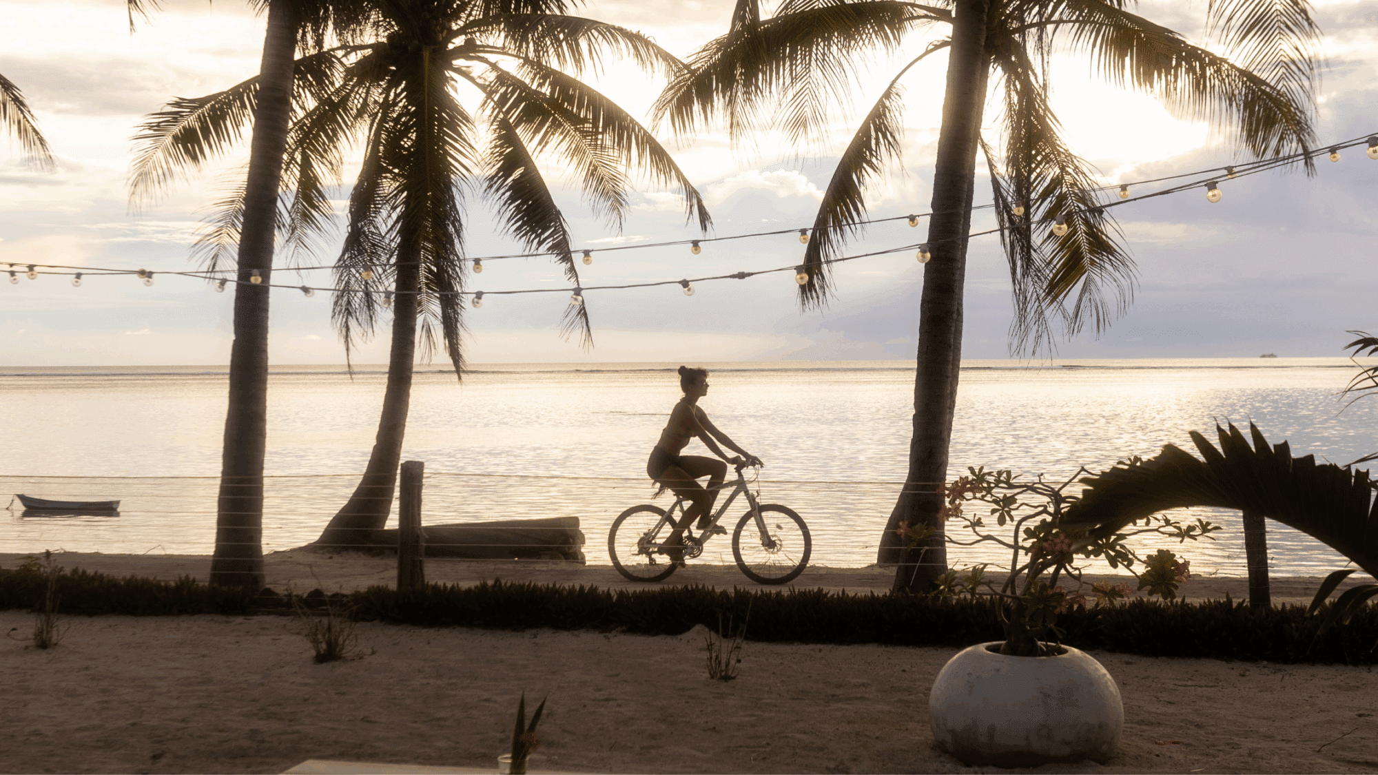 Solo Traveller in Rote Island